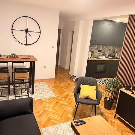 Kralj Petar I 公寓 诺威萨