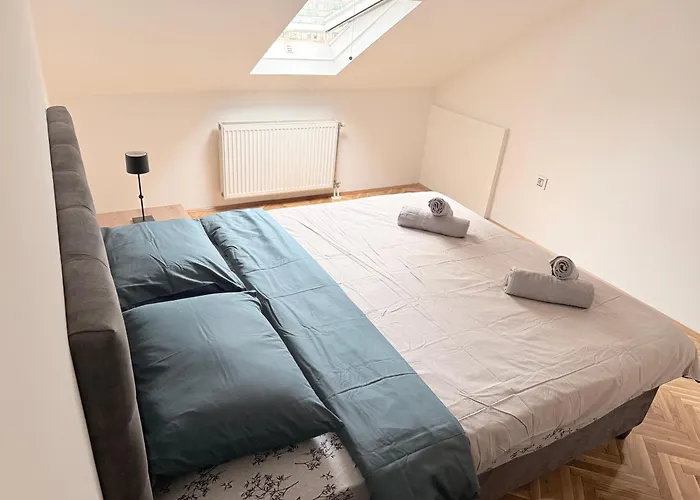 Kralj Petar I * Нови-Сад